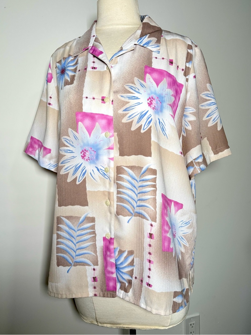 Tan Jay Floral Print Button Up Blouse Soft Polyester Vintage 90s XL 1X